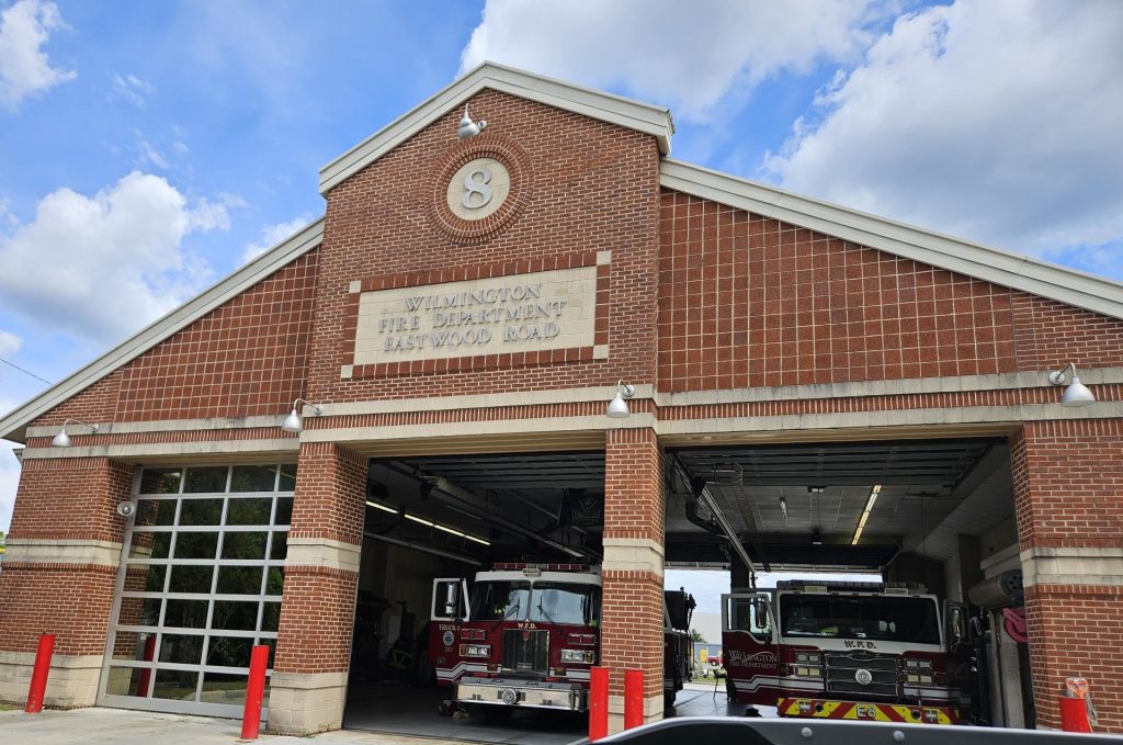 Carolina Ale House delivers food to local Fire Station in Wilmington, NC - Fire Station